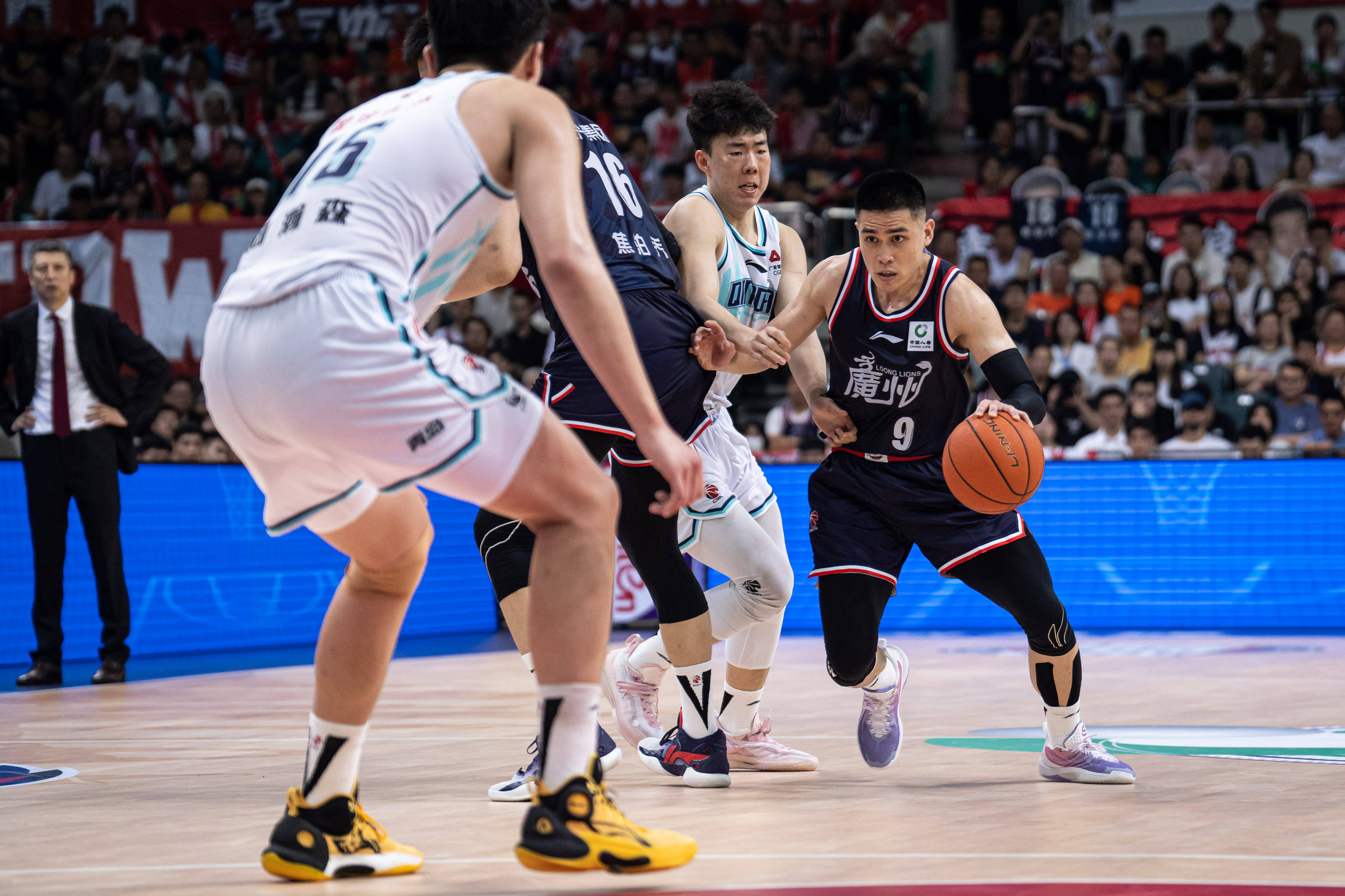 世界舞台上 世界舞台上