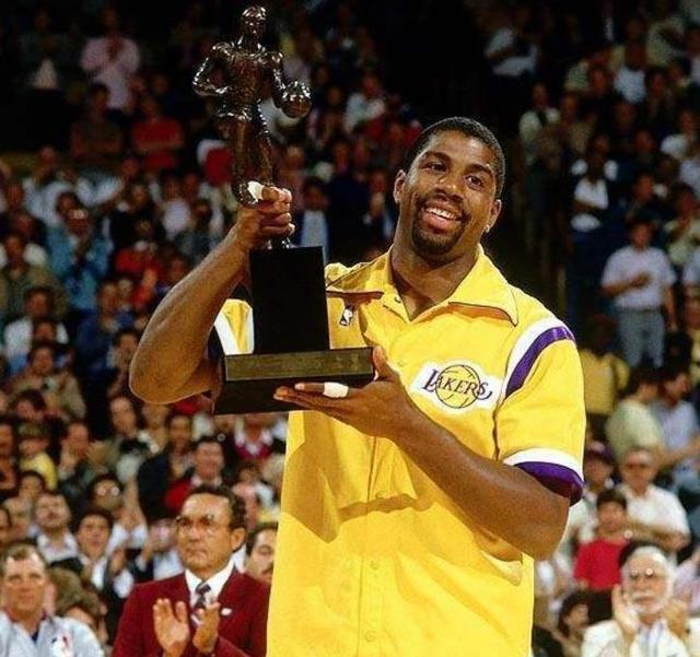 他选择了更 他选择了更